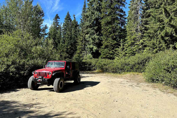 Round Mountain Trail