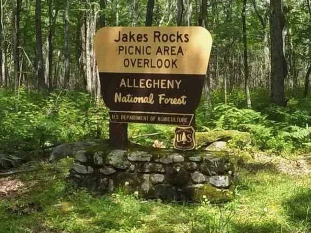 Jakes Rocks Road - FSR 160 photo 6