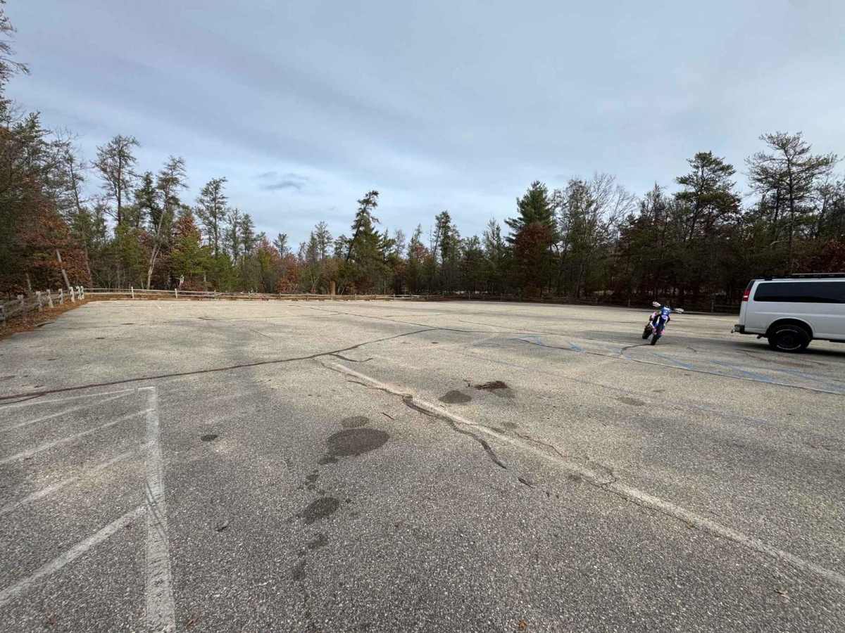 Little O M37 Parking Lot photo 4