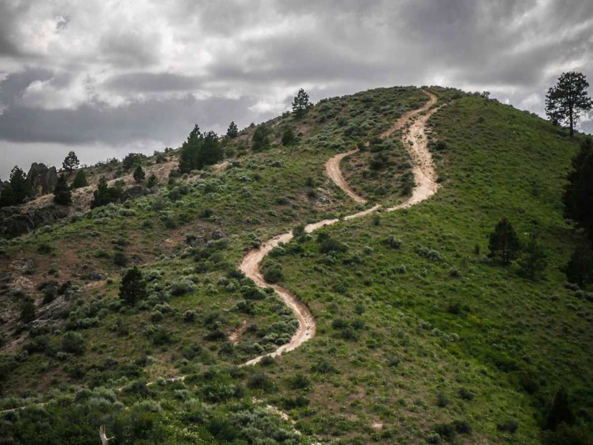 521 trail photo