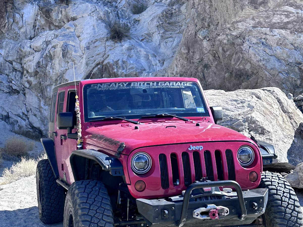 Horse Thief Canyon Road trail photo