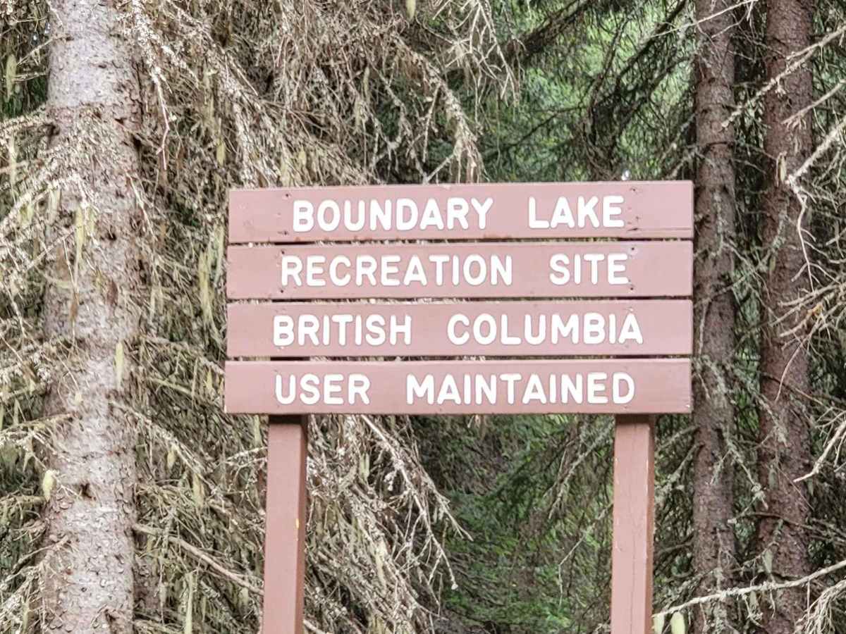 Boundary Lake trail photo