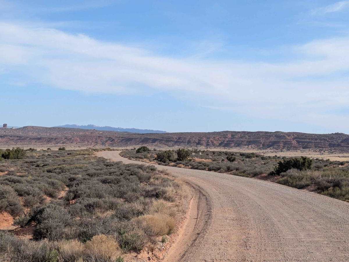 Arches via Salt Valley Road photo 4