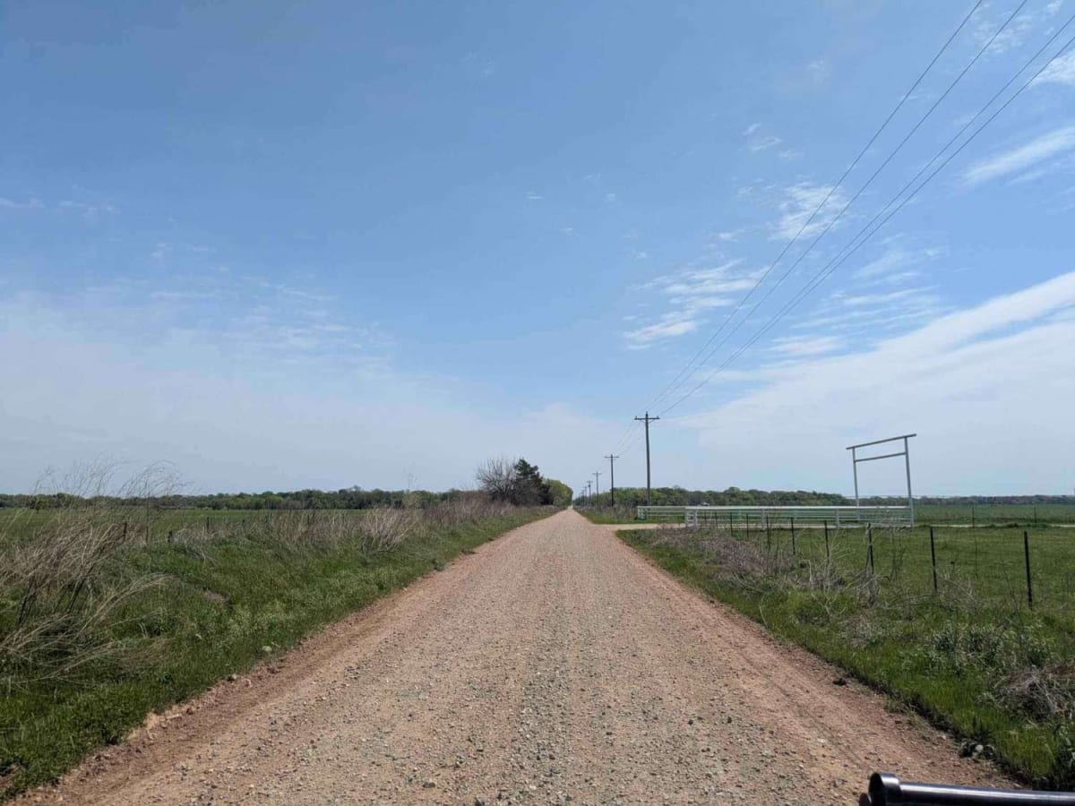Hendrix Access Road photo 5