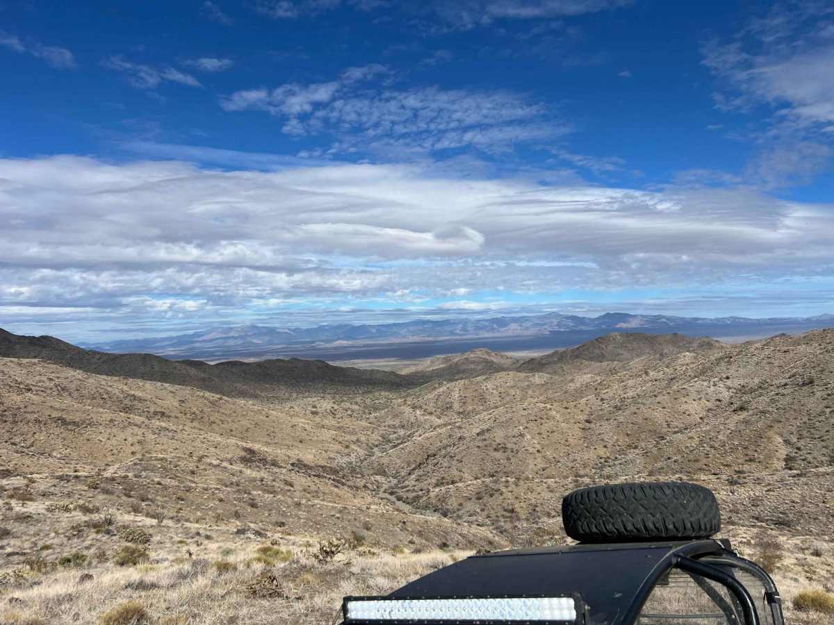 Pineapple Peak trail photo