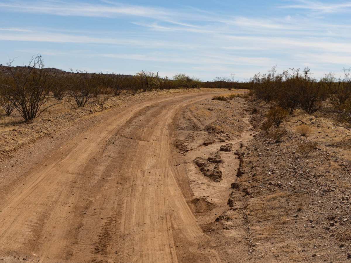 North Effus Ranch Road photo 5
