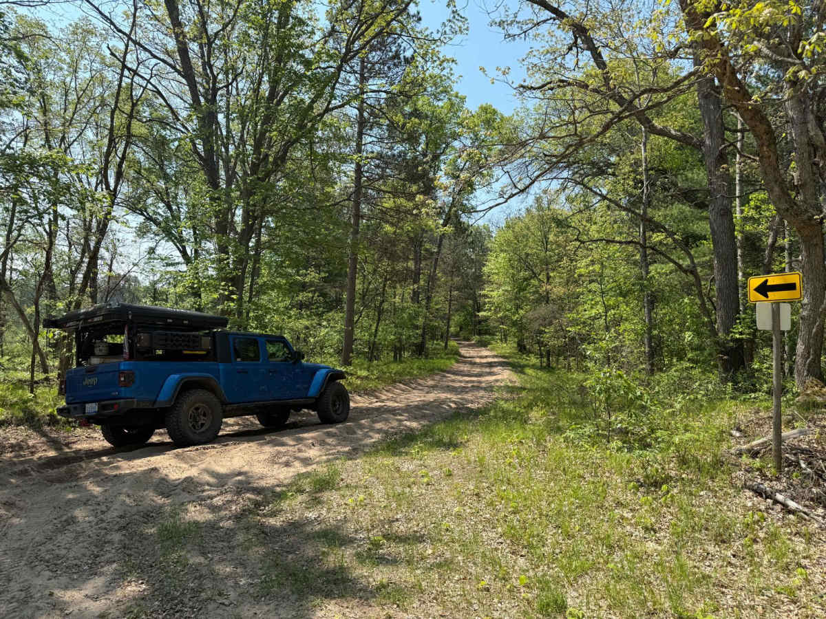 Sandy Berm Trail photo 2