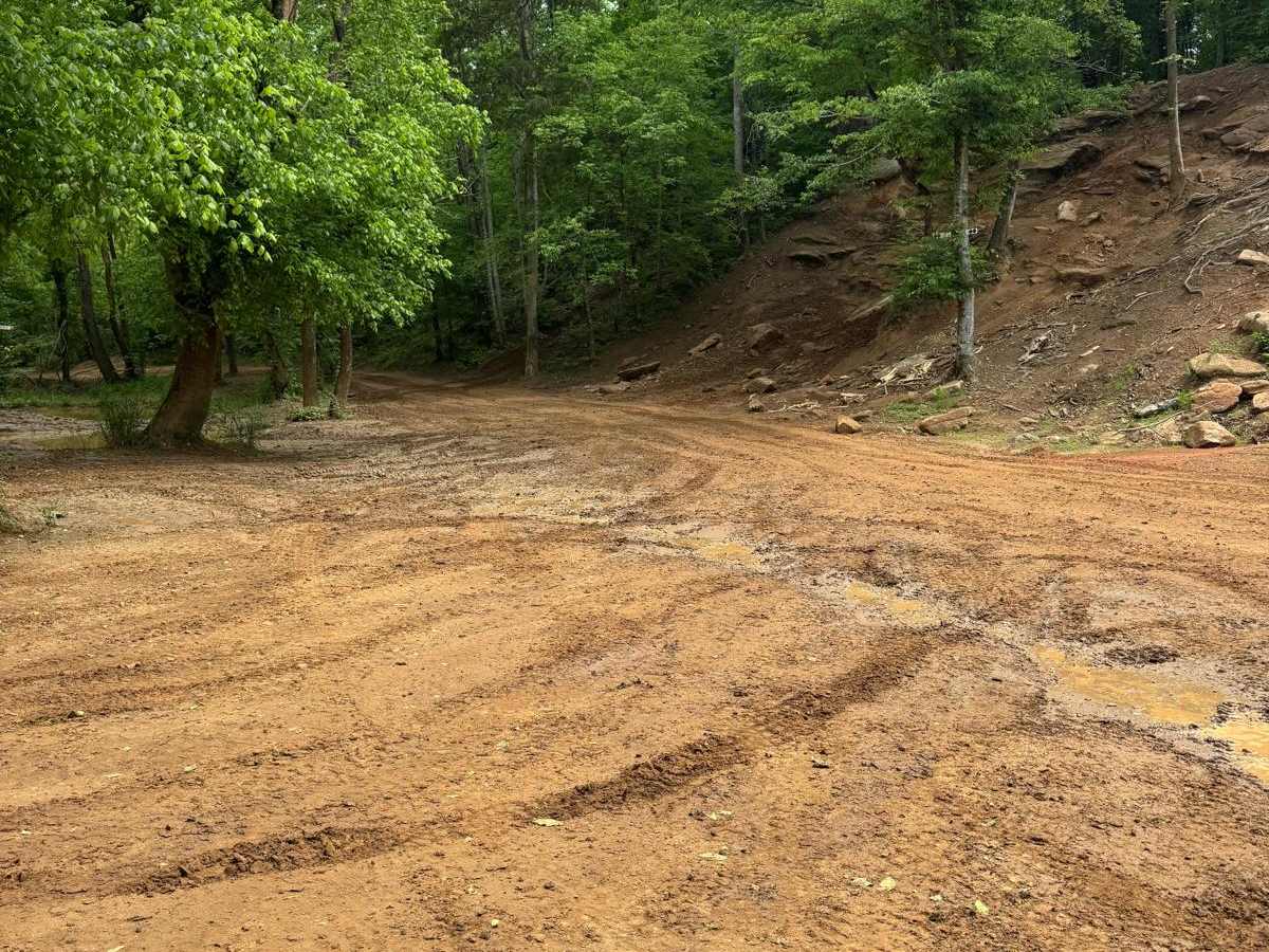River Road trail photo