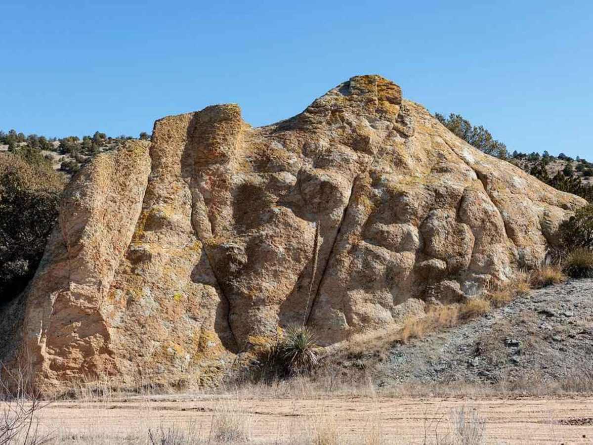 Saddle Rock Canyon Rd photo 4
