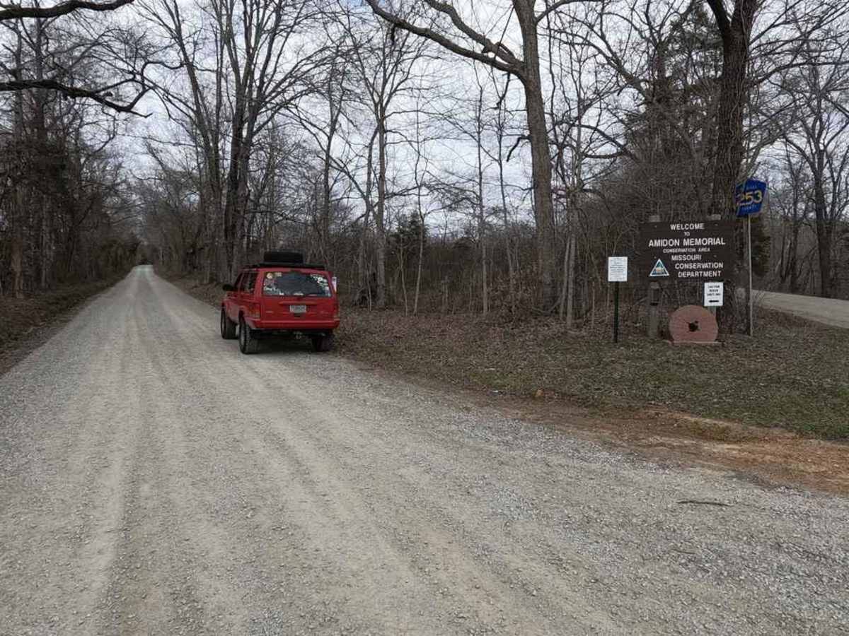 Castor River Shut-Ins Road trail photo