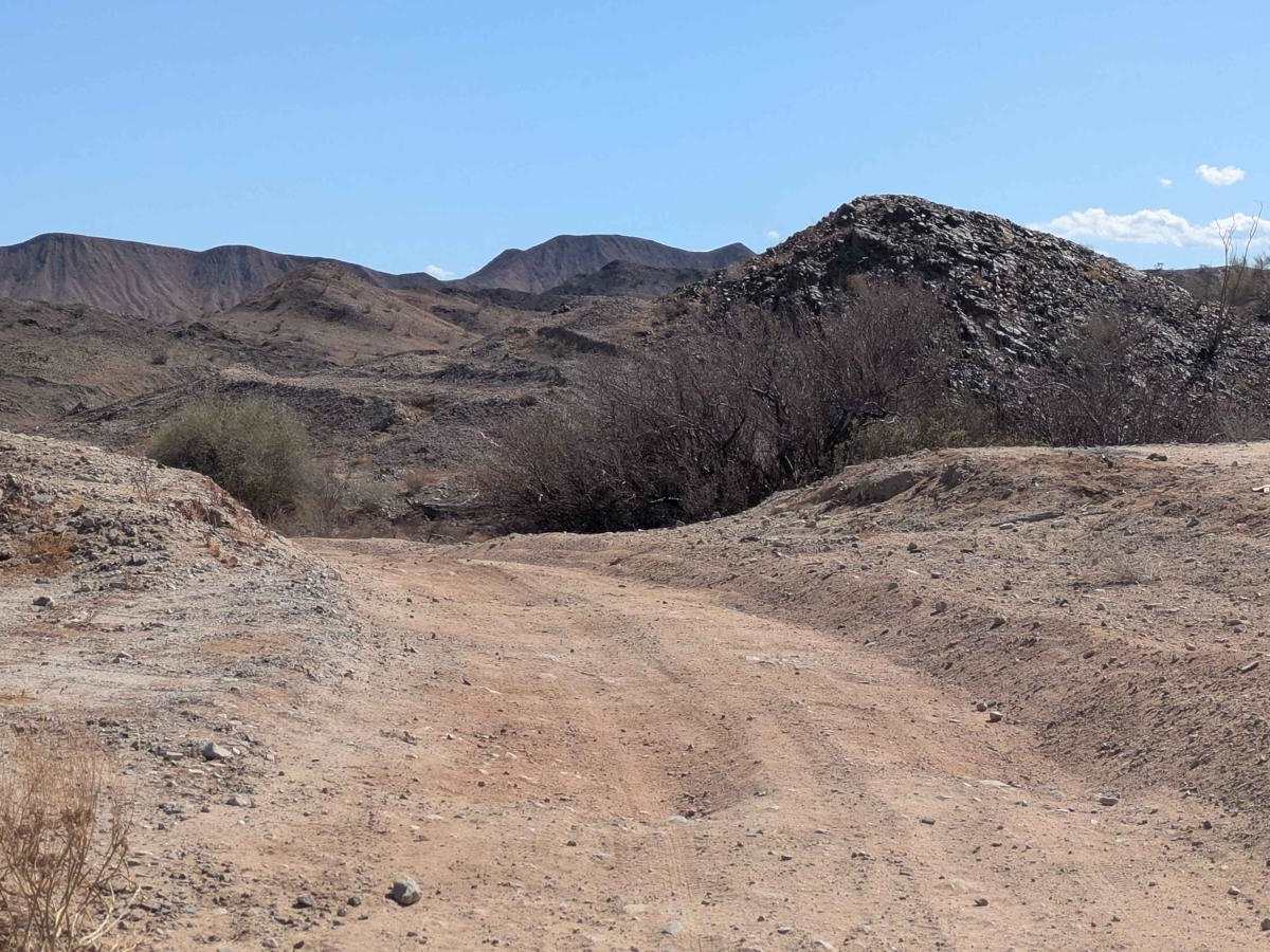 Sendero Cerro El Colorado trail photo