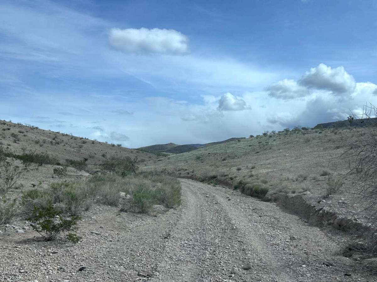 Grand Wash Cliffs - BLM 1061 photo 3