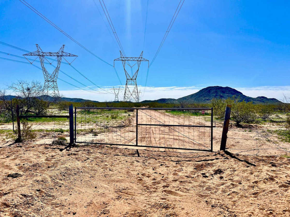 71 Powerlines to the Railroad photo 6