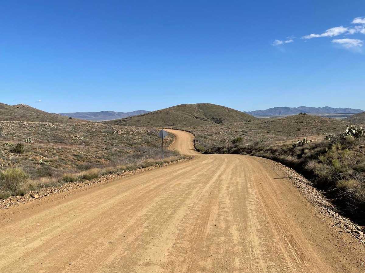 Bloody Basin Road West photo 2
