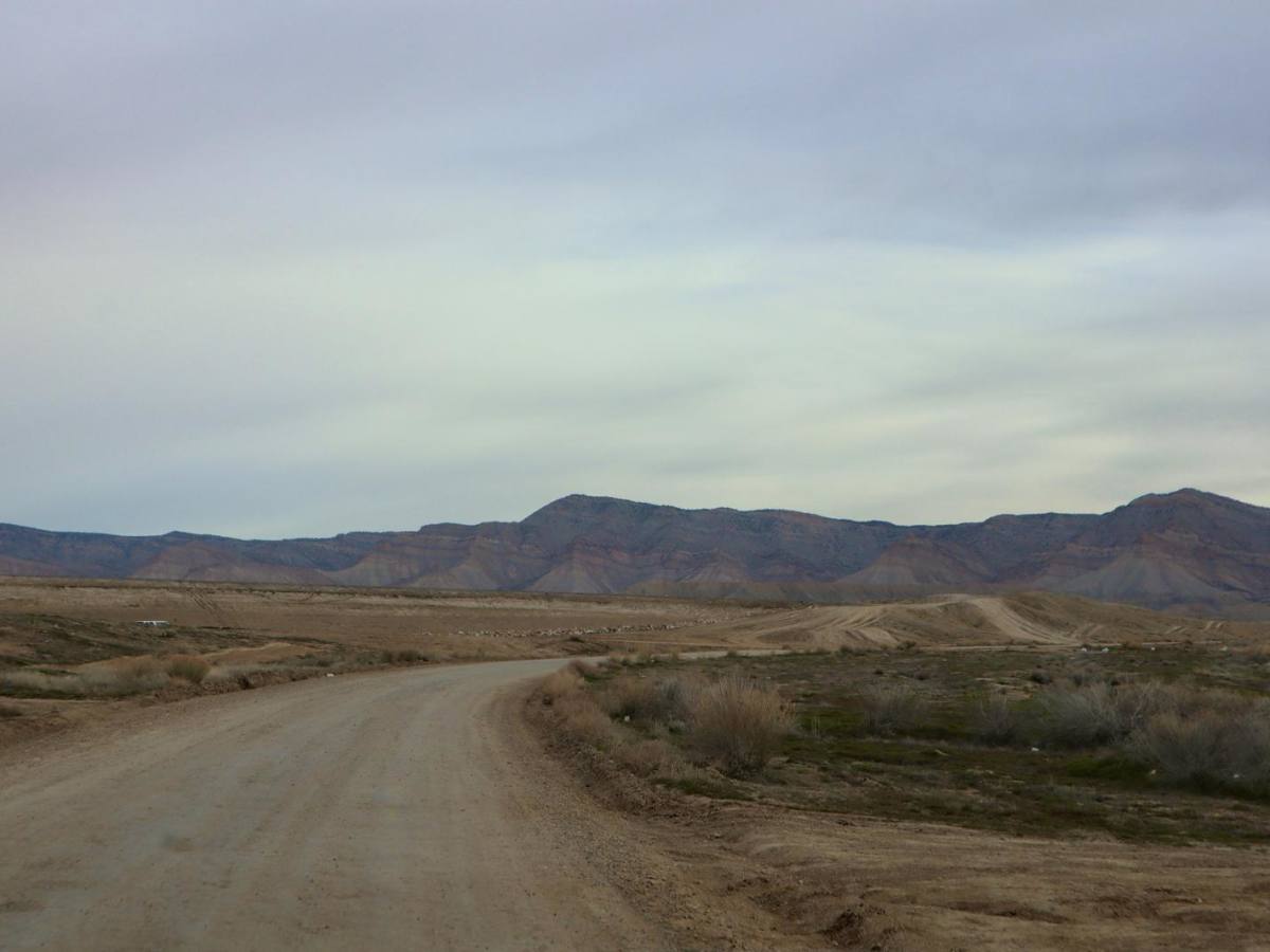Mesa County Road 27 1/4 photo 2