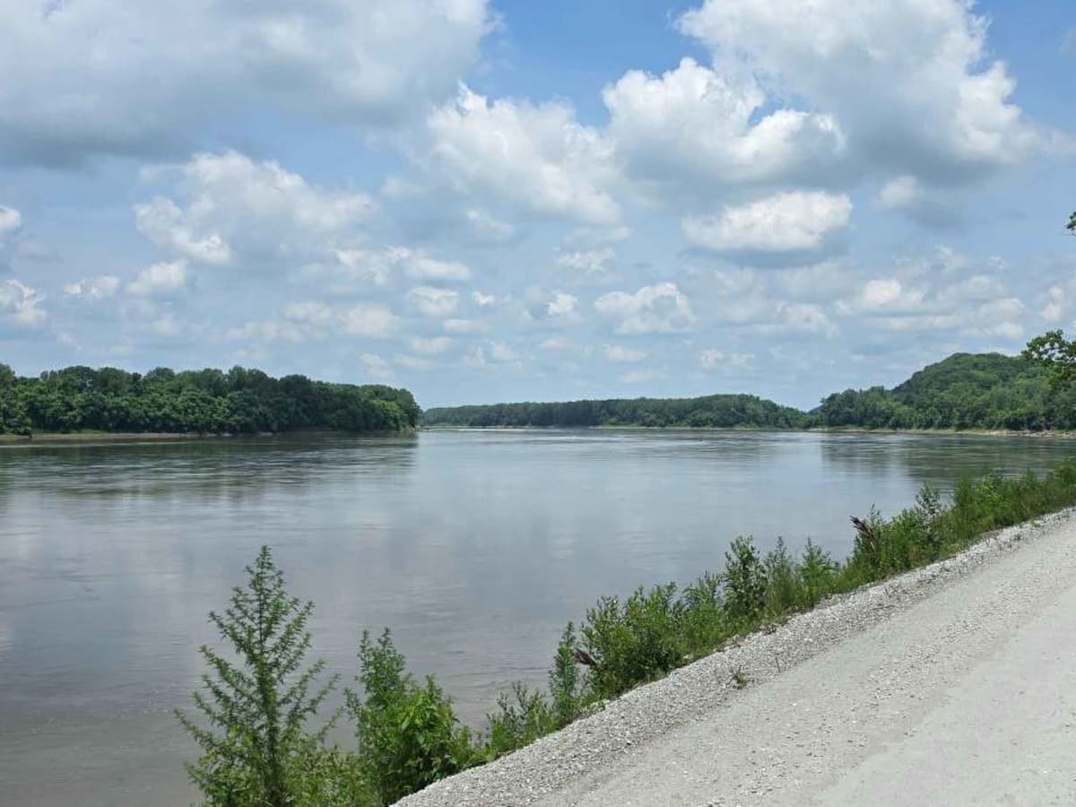 River Road trail photo
