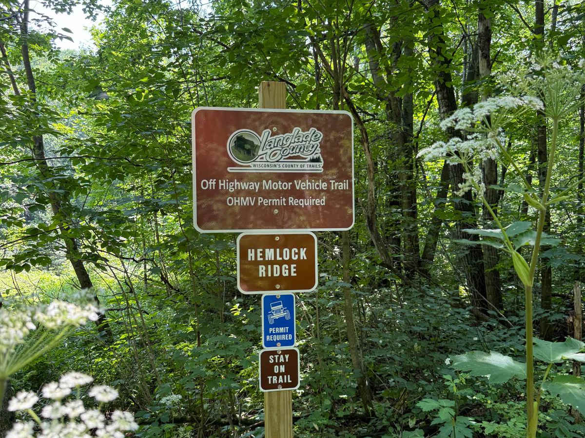 Hemlock Ridge trail photo