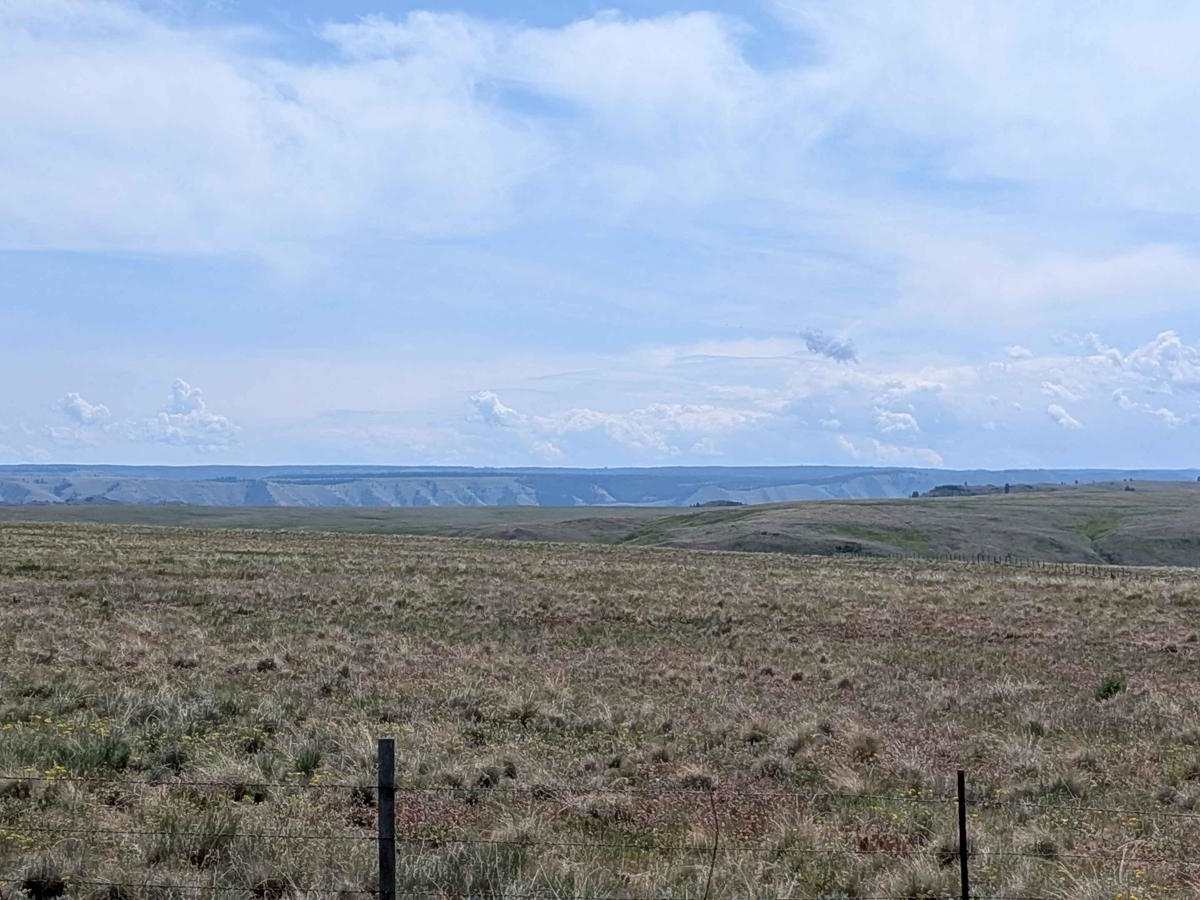 Endless Prarie Road 697 photo 3