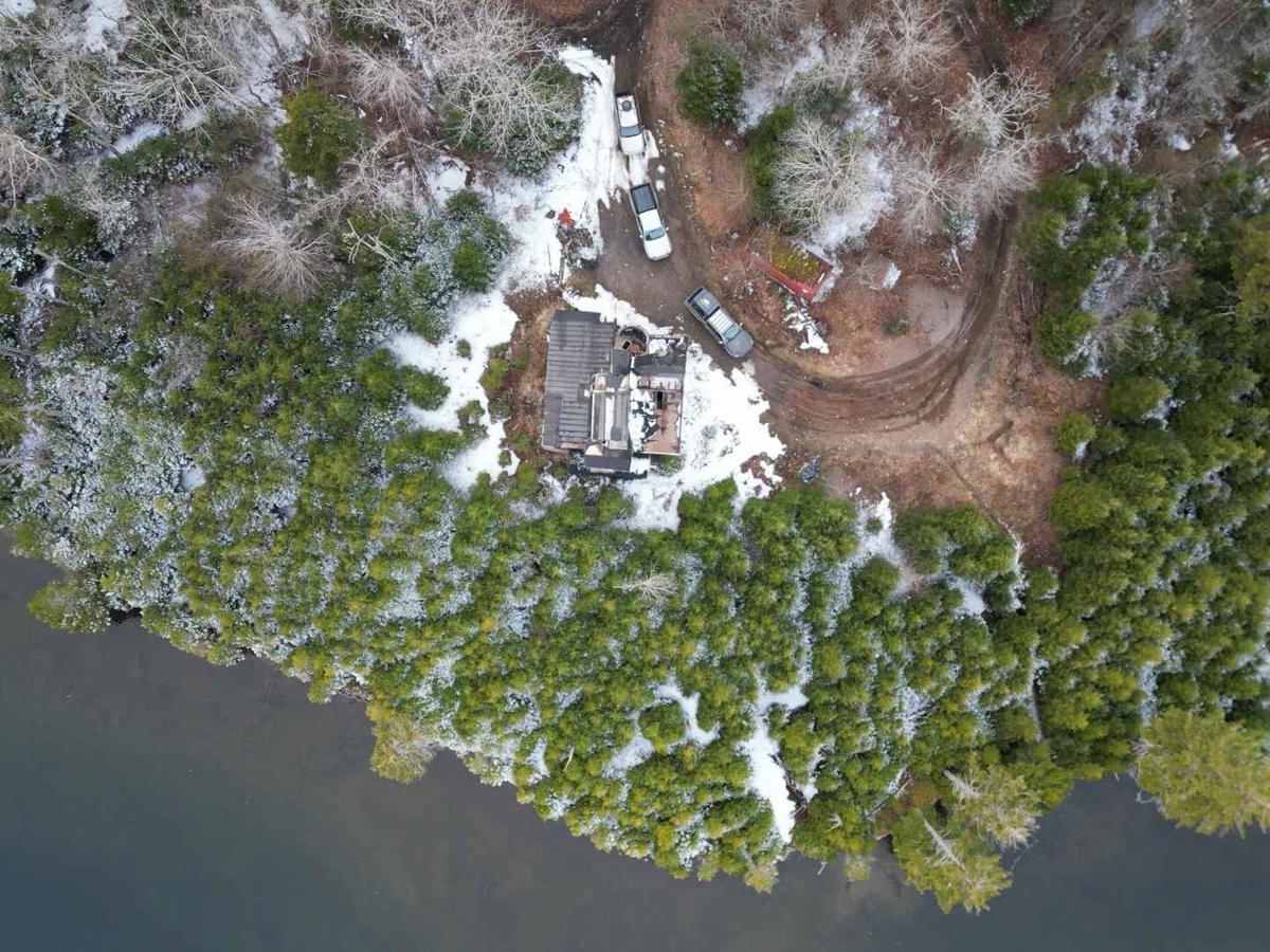 Johnson Lake Castle photo 5