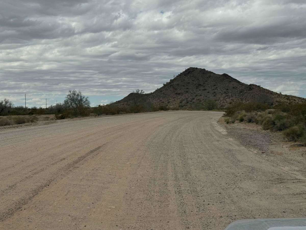 Tonopah-Salome Highway photo 2