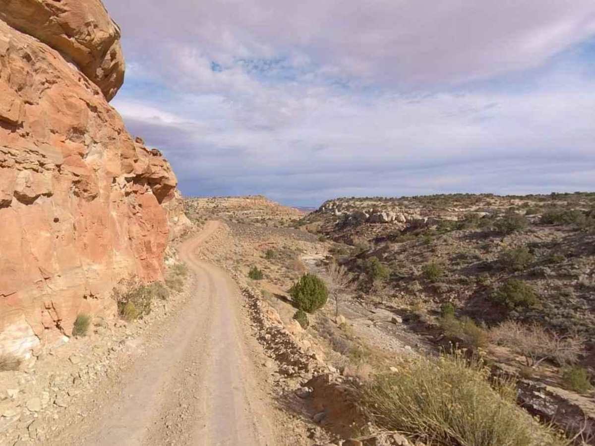 Trachyte Ranch Road - BLM14000 trail photo