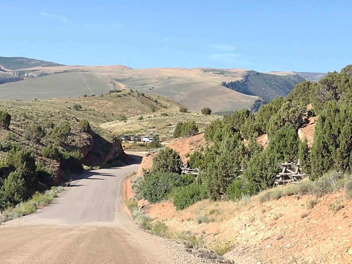 Red Canyon Road photo 6