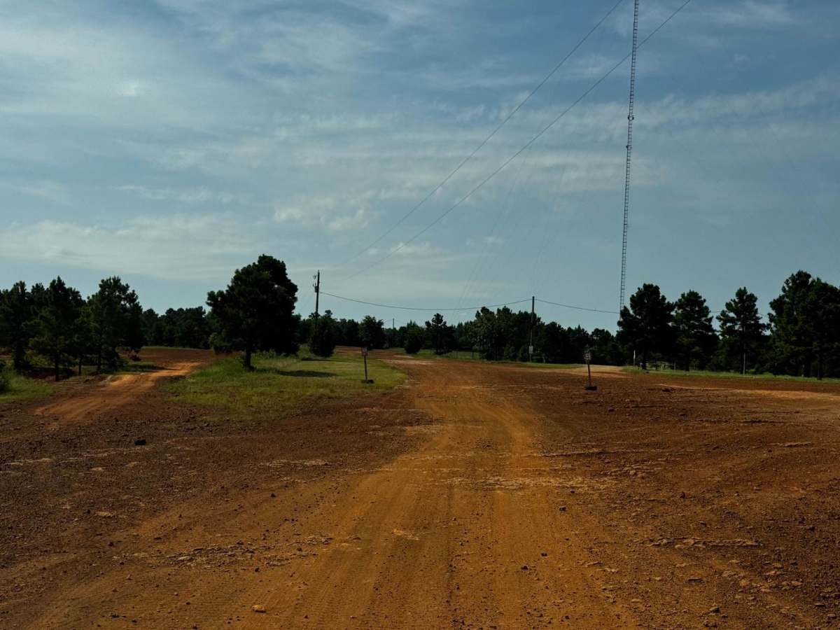 Main Road photo 4