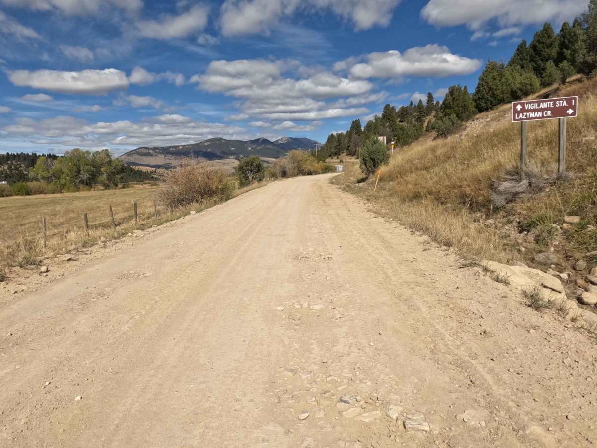 Gypsum Road - FS1244 trail photo
