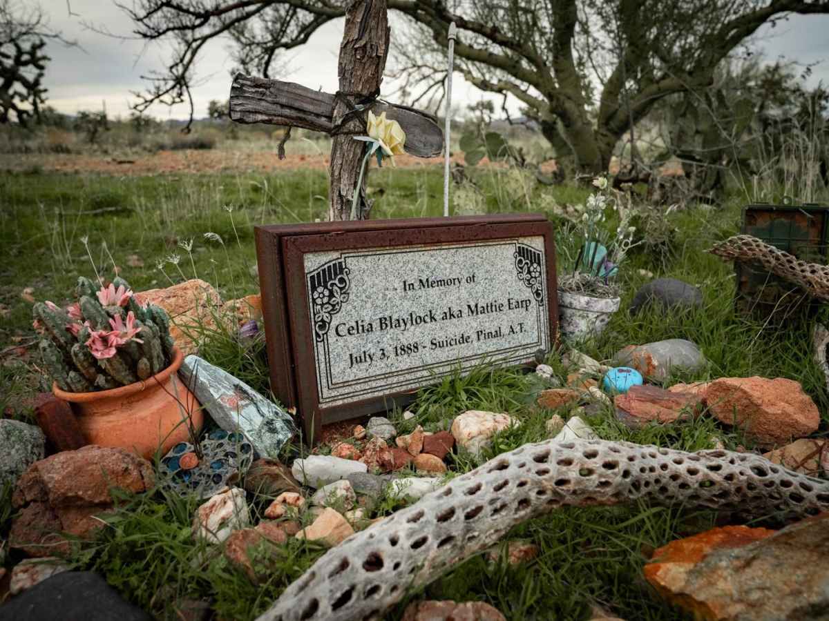 Historic Pinal Cemetery Trail trail photo