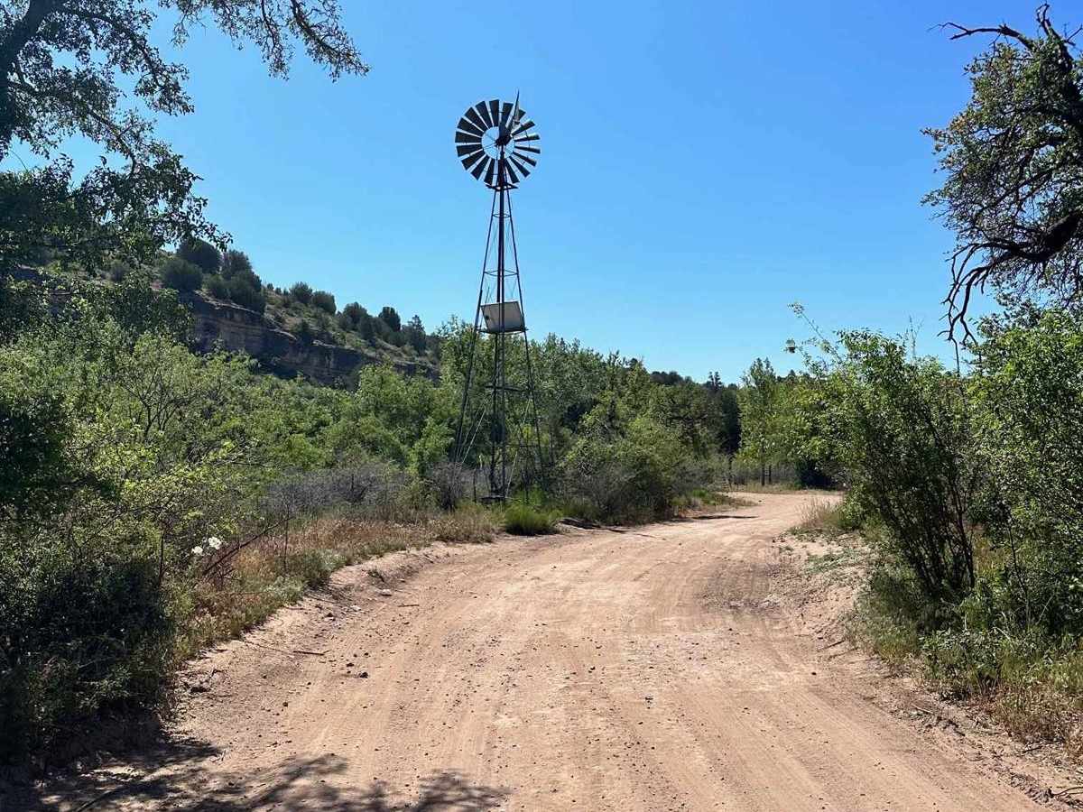 East Verde River trail photo