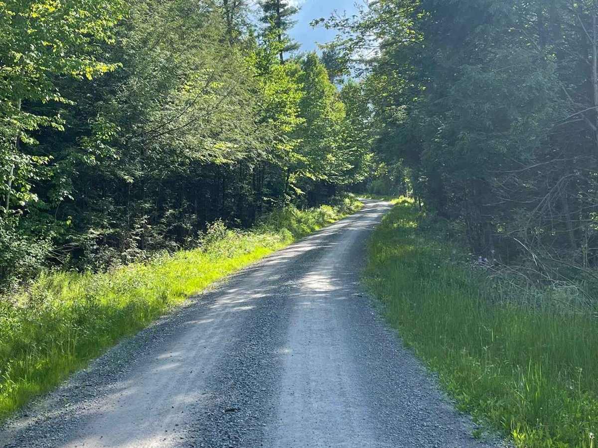 Pepper Run Road East photo 2