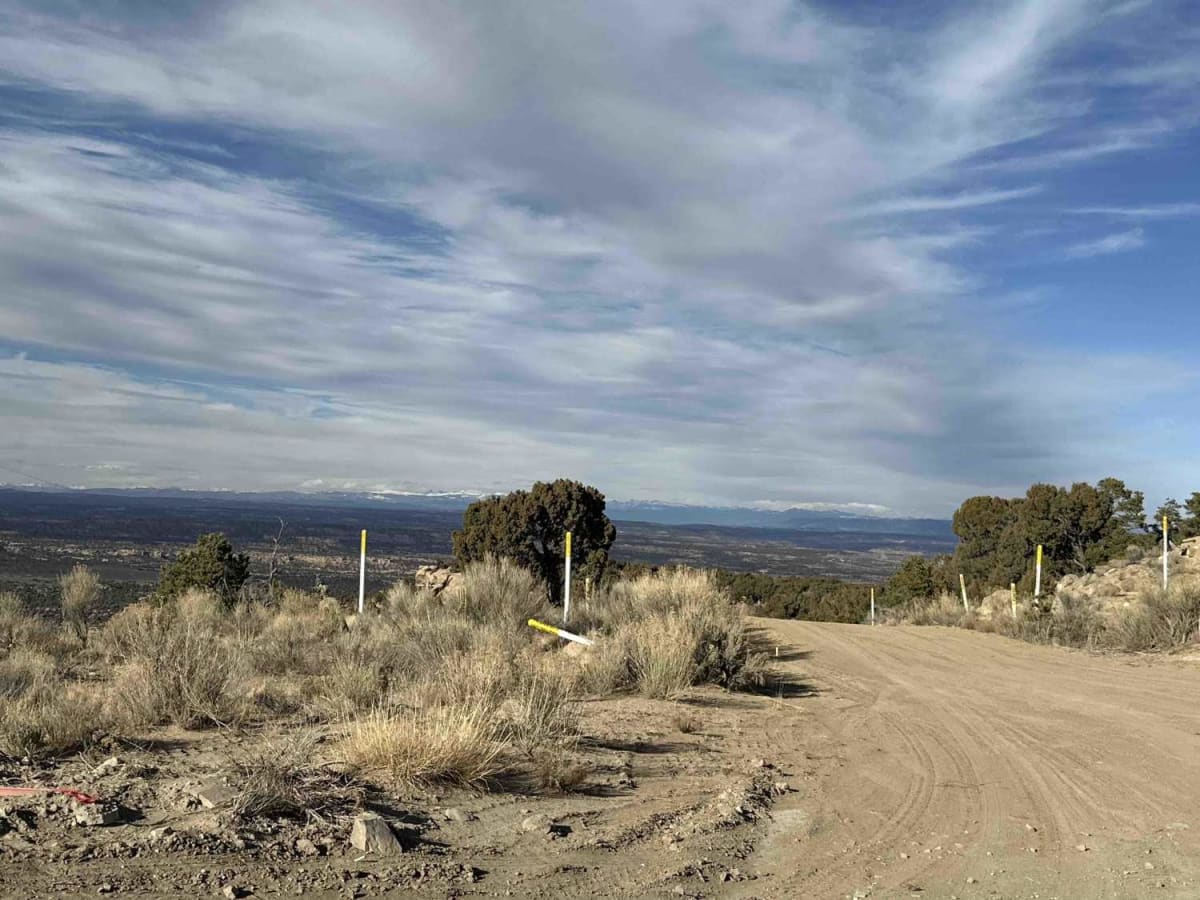 Manzanares Ridge - CR 520 trail photo