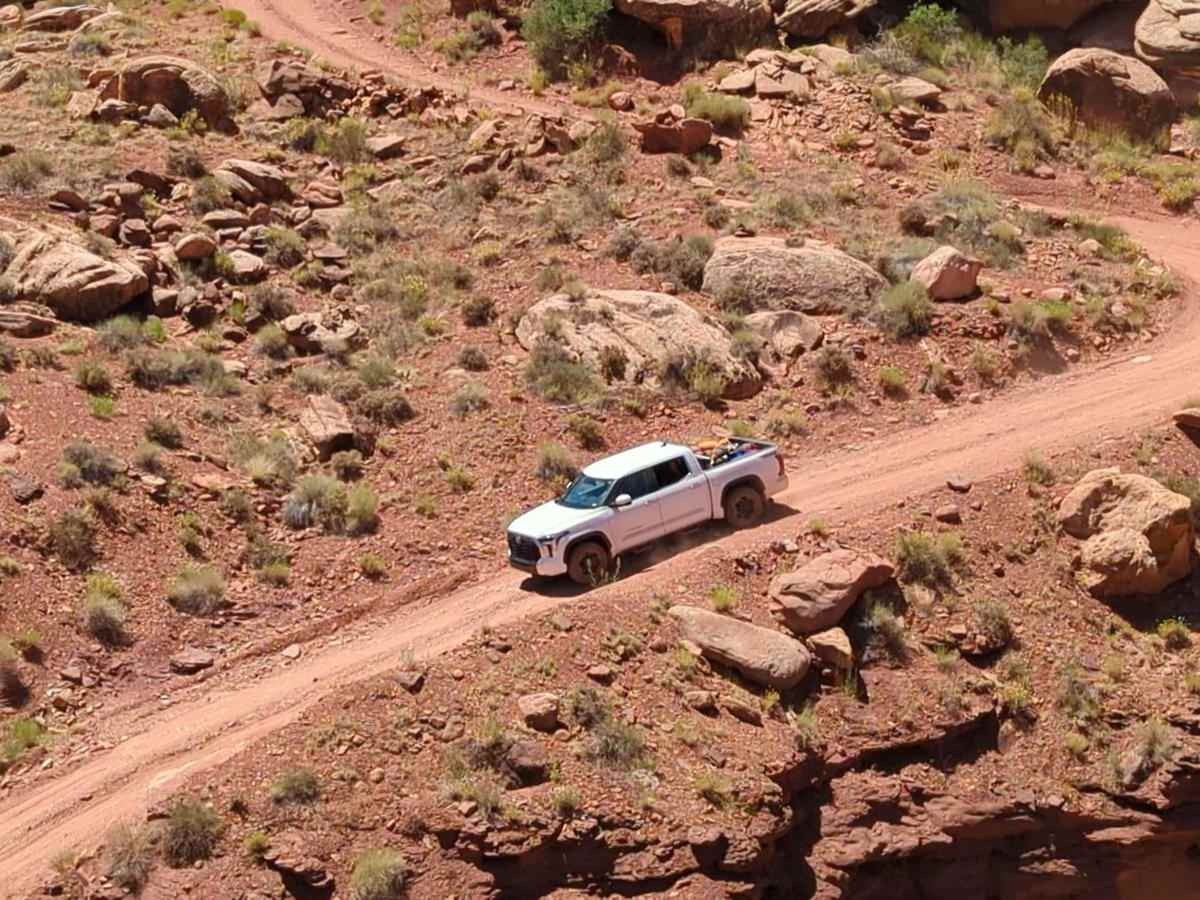 Lathrop Canyon trail photo