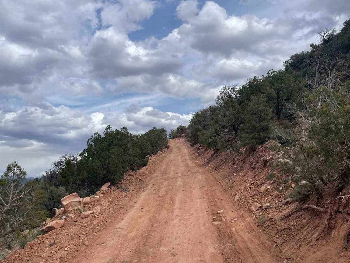 Hideout Canyon Road photo 4