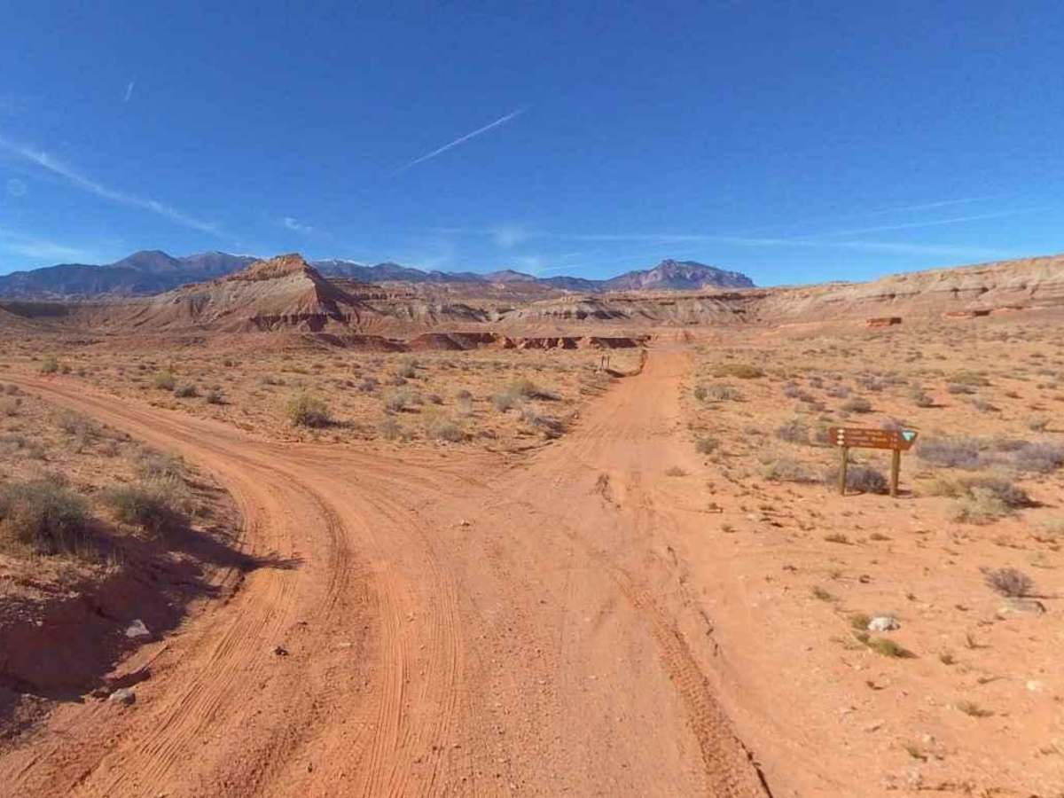 Lone Cedar Road - BLM14900 photo 3