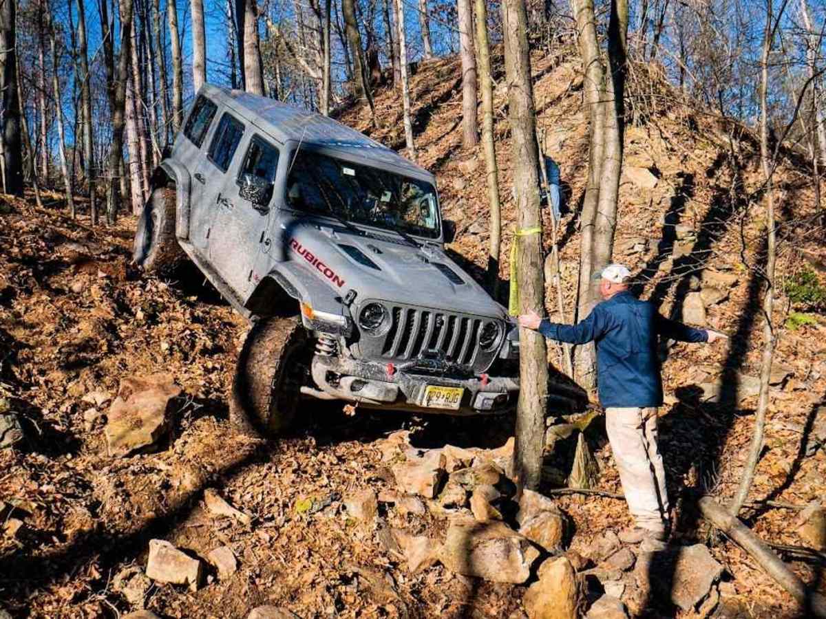 35 Blue trail photo