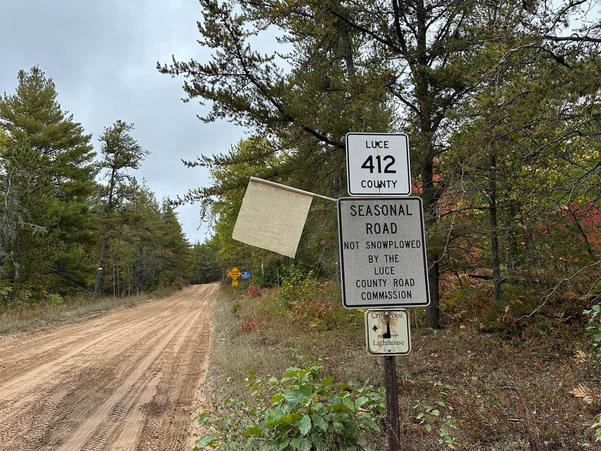 CR 412 Crisp Point Road trail photo