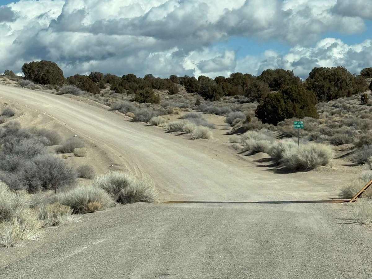 Muleshoe Valley Road photo 2