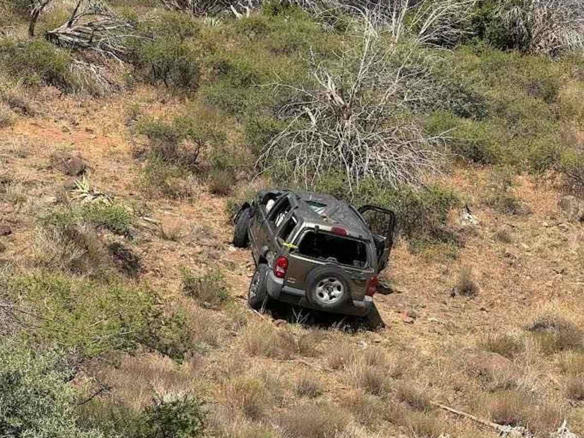Cave Creek Road photo 3