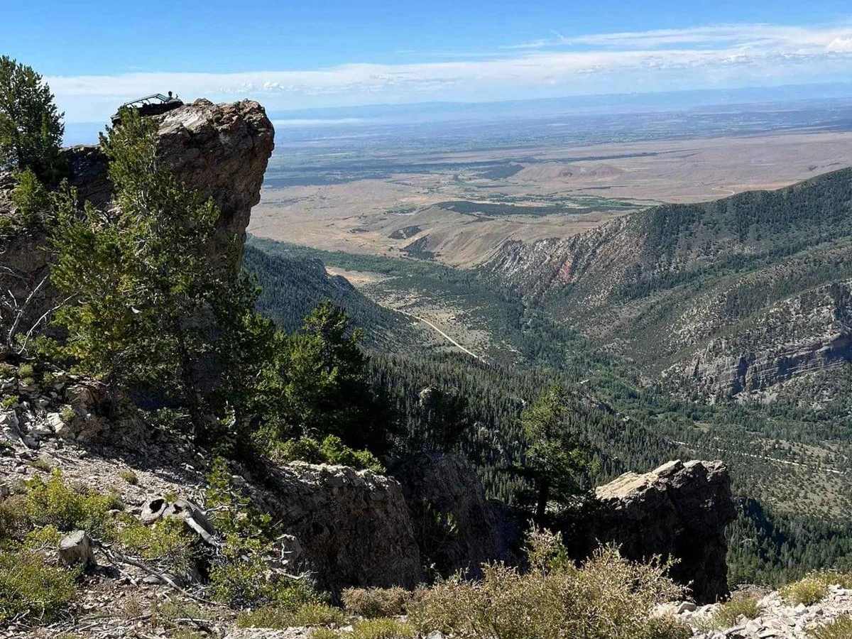 Ice Peak Cave trail photo