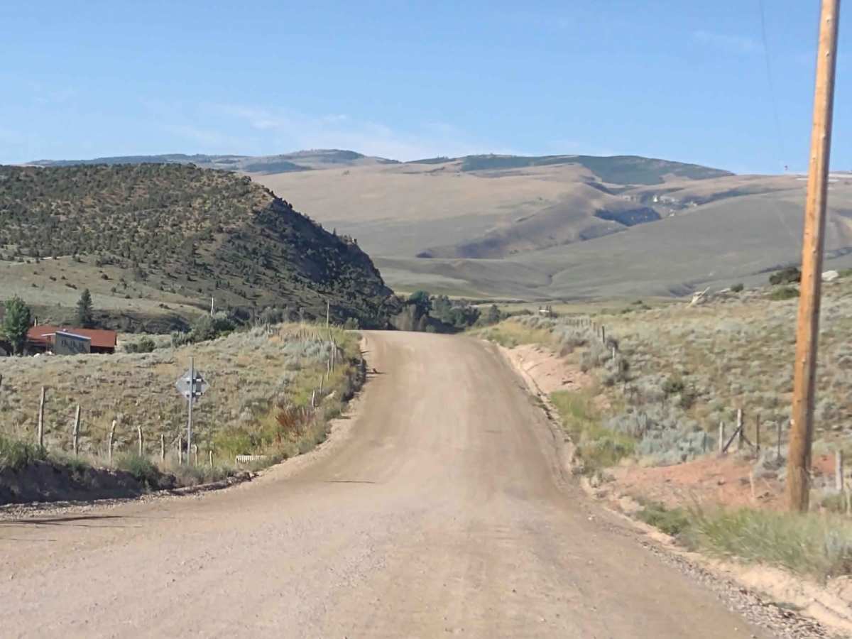 Red Canyon Road photo 3