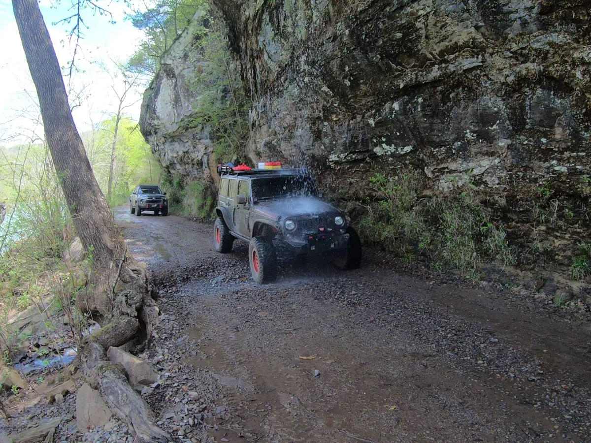 Carwash Falls trail photo