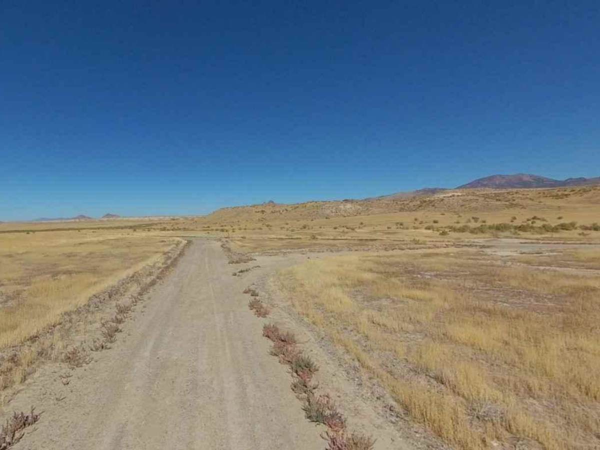 Slow Elk Wash Road-TC02850 photo 2