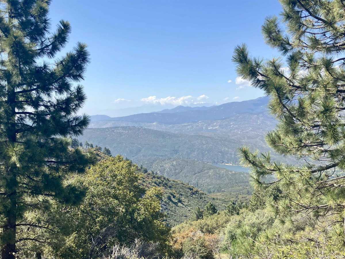Thomas Mountain West Approach photo 3