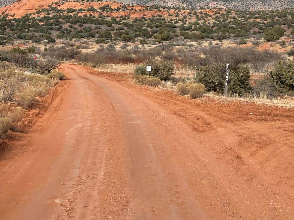 Sycamore Pass Road photo 4