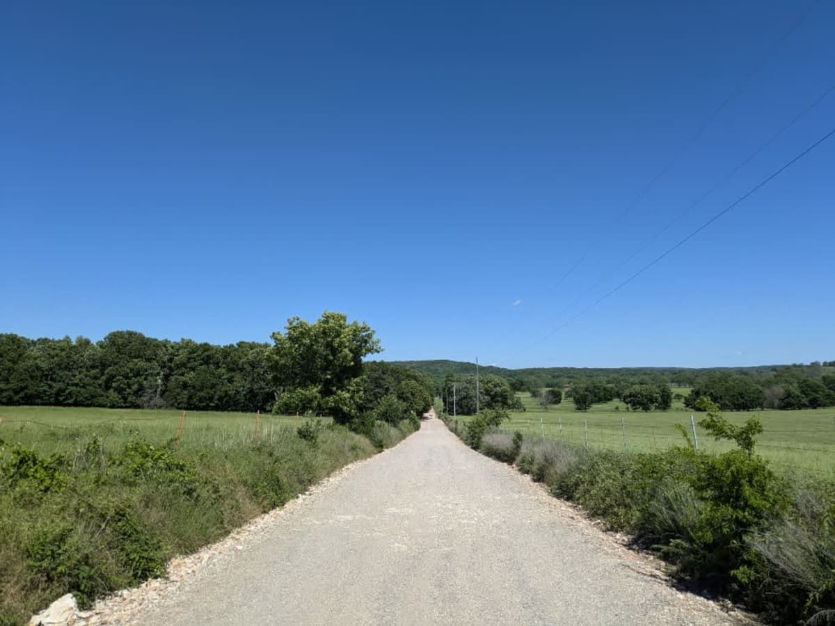 West 780 photo 3