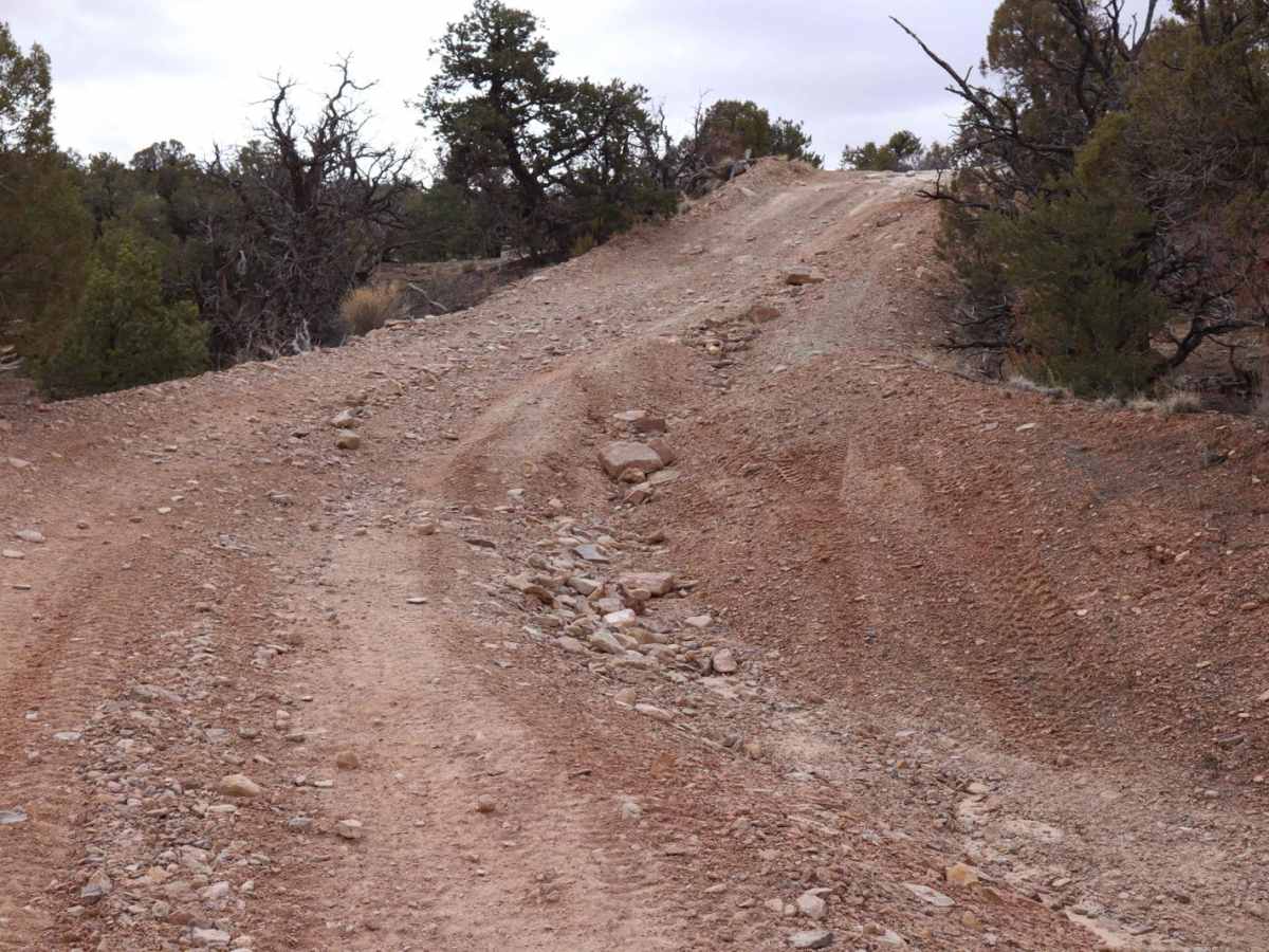 Fixit Pass trail photo