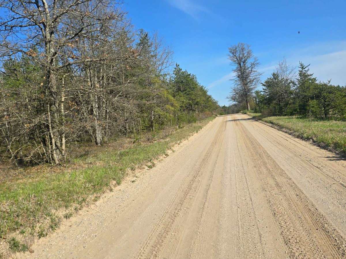 St. Helen Trail photo 3