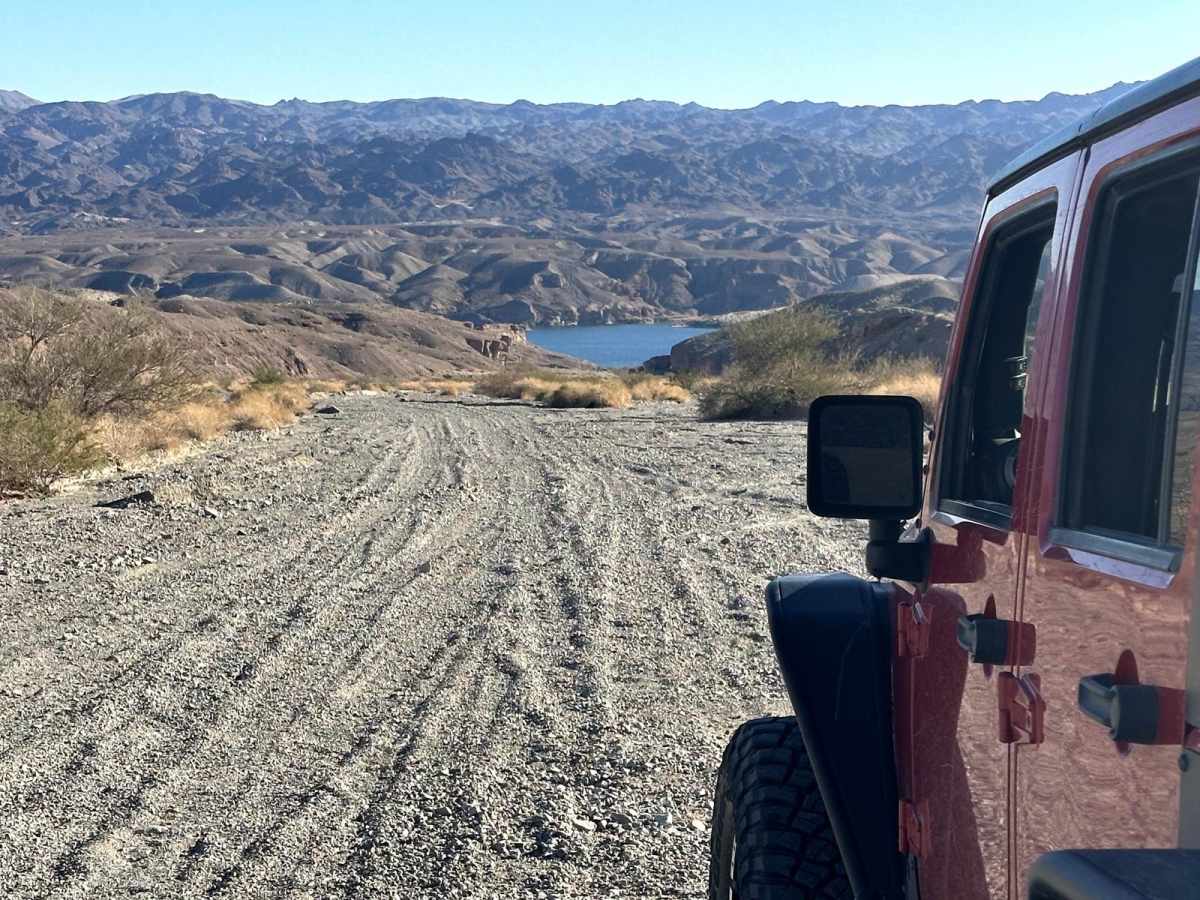 Eagle Wash Road to Placer Cove photo 3