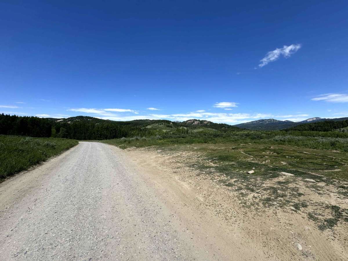 Two Ocean Lake Rd photo 2